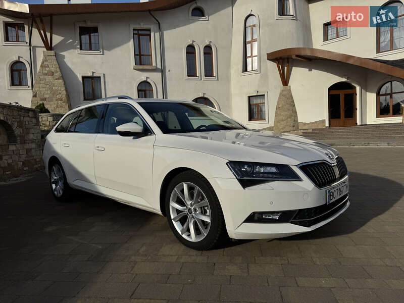 Универсал Skoda Superb 2015 в Стрые фото Универсал Skoda Superb 2015 в Стрые