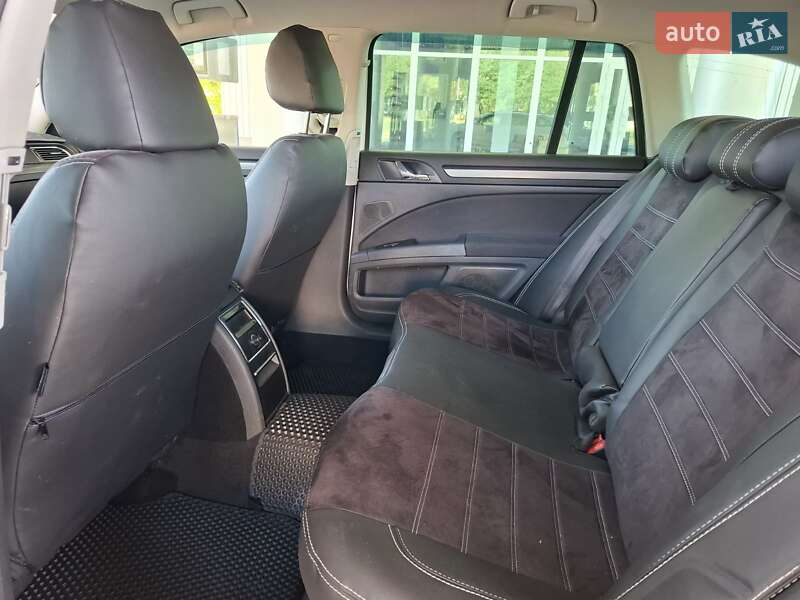 Универсал Skoda Superb 2011 в Николаеве