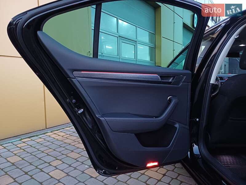 Лифтбек Skoda Superb 2021 в Самборе