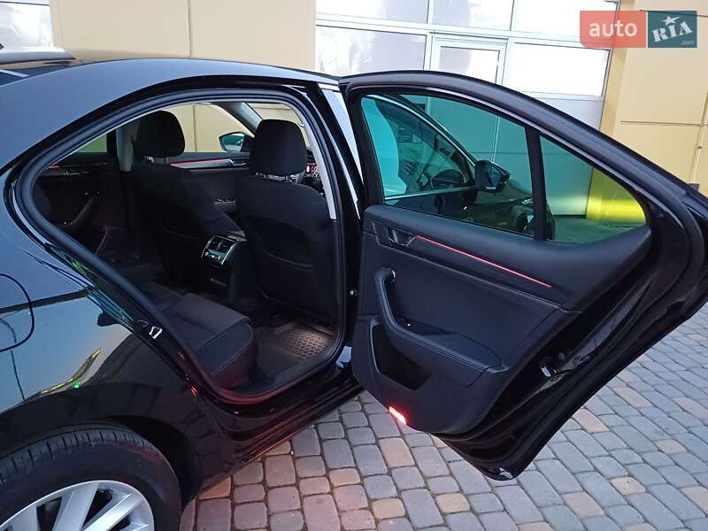 Лифтбек Skoda Superb 2021 в Самборе