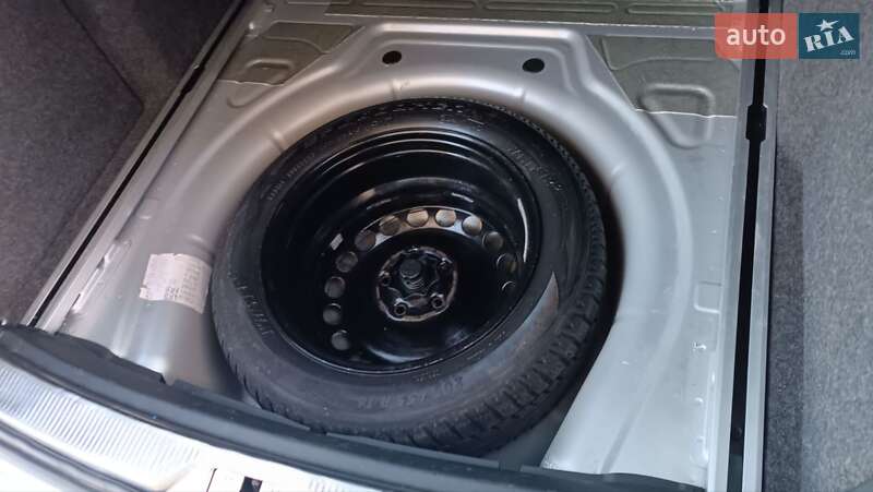 Універсал Skoda Superb 2011 в Сарнах