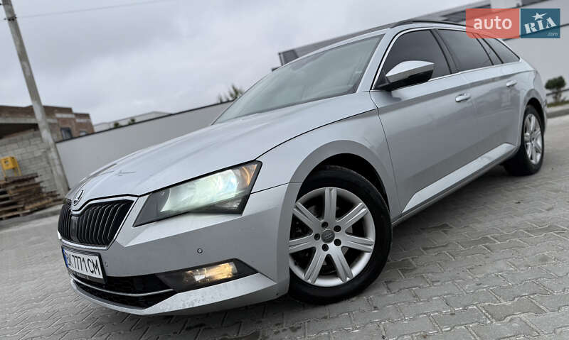 Универсал Skoda Superb 2017 в Ровно