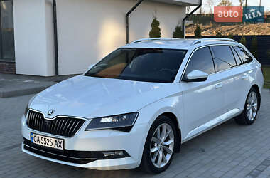 Универсал Skoda Superb 2016 в Умани