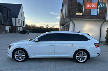 Универсал Skoda Superb 2016 в Умани