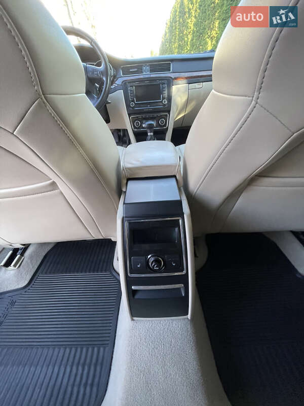 Ліфтбек Skoda Superb 2009 в Луцьку