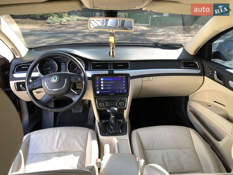 Ліфтбек Skoda Superb 2009 в Теплодарі