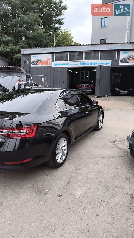 Лифтбек Skoda Superb 2019 в Киеве фото 6 Лифтбек Skoda Superb 2019 в Киеве