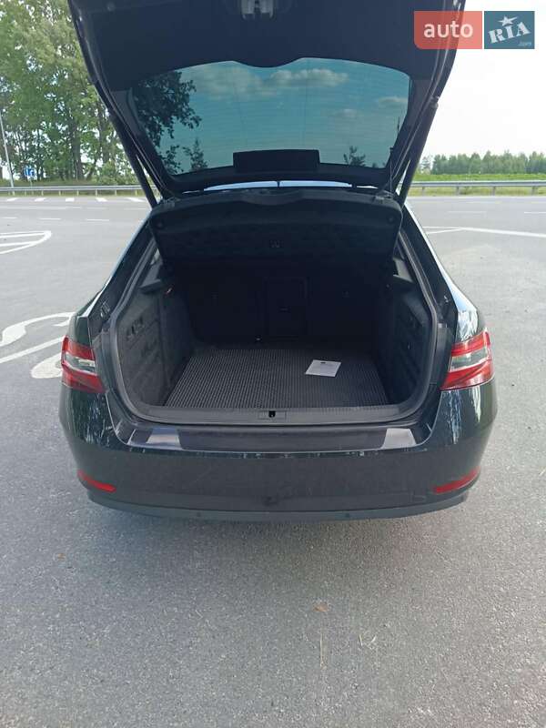 Лифтбек Skoda Superb 2019 в Киеве фото 13 Лифтбек Skoda Superb 2019 в Киеве