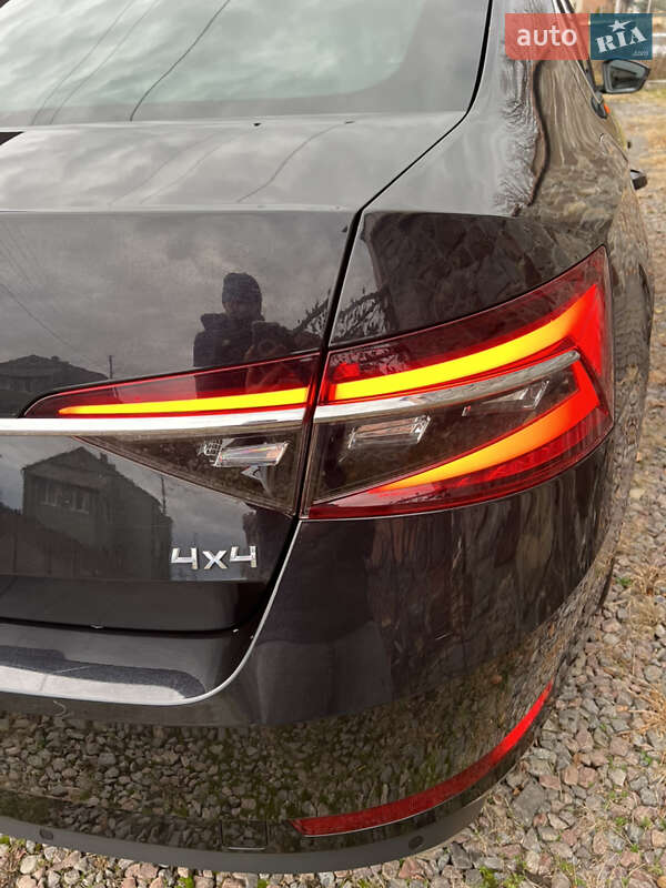 Ліфтбек Skoda Superb 2020 в Львові