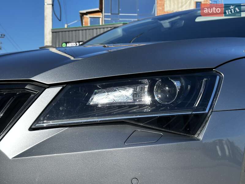 Лифтбек Skoda Superb 2017 в Львове