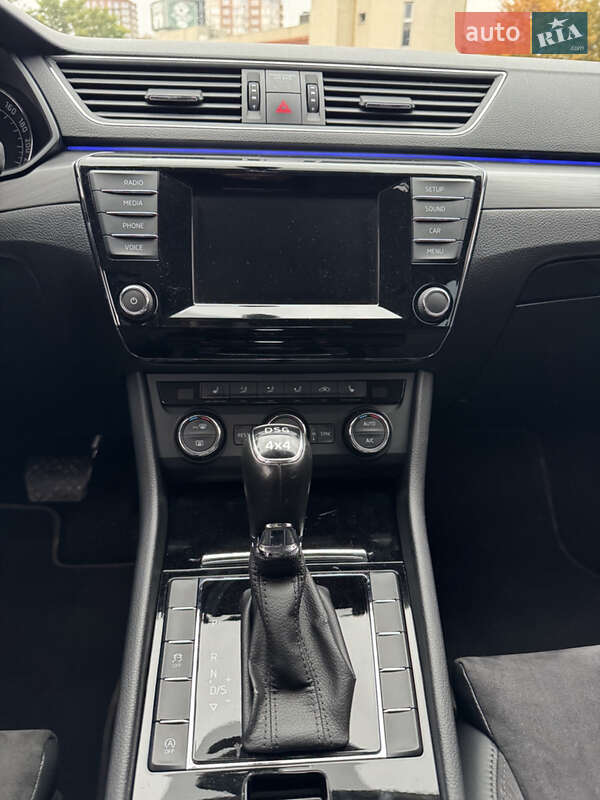 Лифтбек Skoda Superb 2016 в Киеве