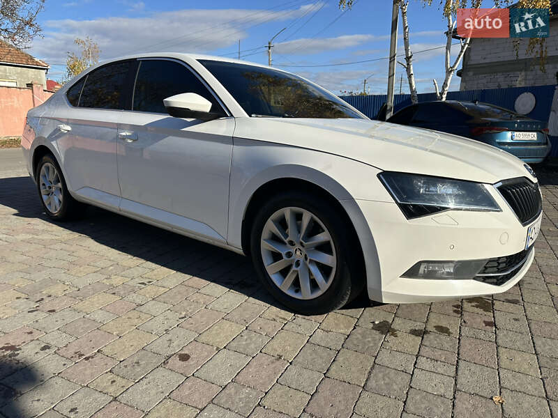 Лифтбек Skoda Superb 2016 в Мукачево фото 4 Лифтбек Skoda Superb 2016 в Мукачево