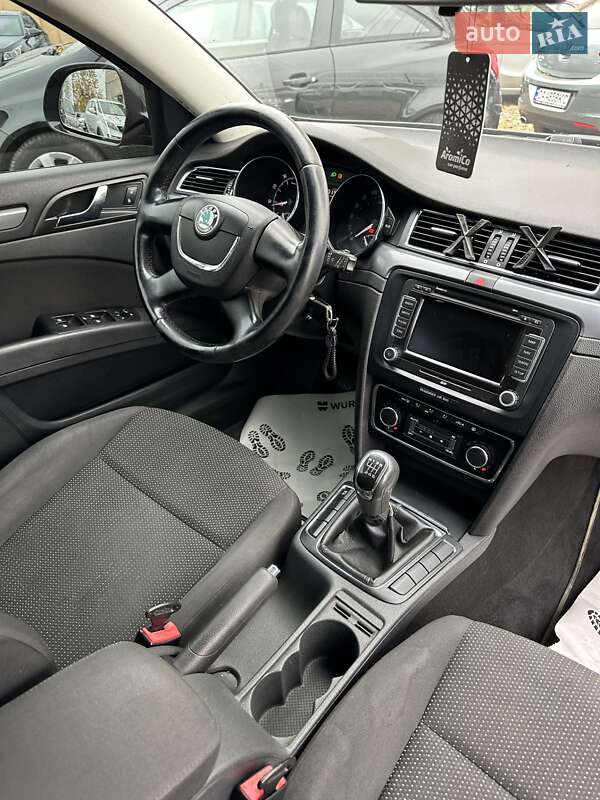 Ліфтбек Skoda Superb 2010 в Смілі фото 5 Ліфтбек Skoda Superb 2010 в Смілі