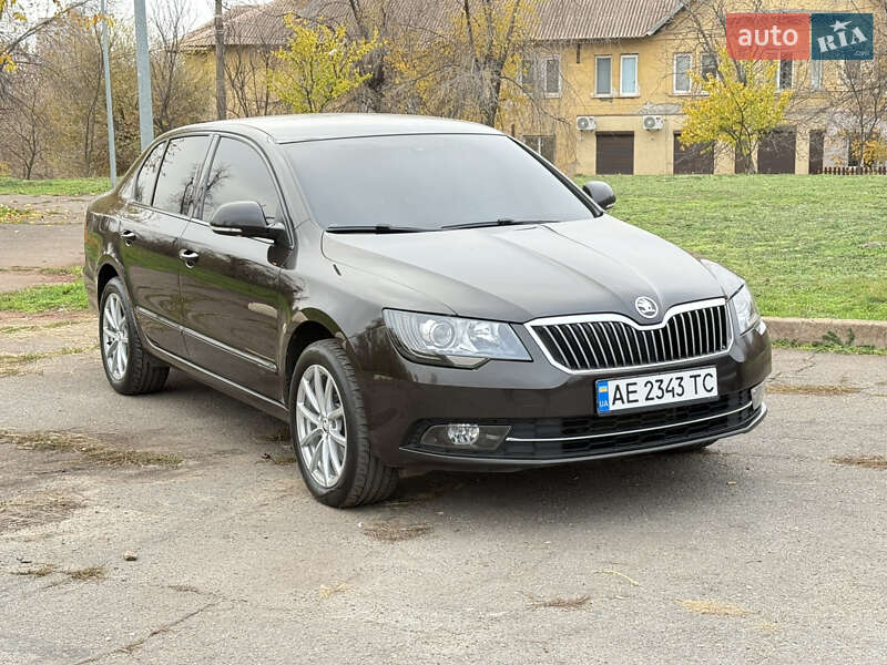 Ліфтбек Skoda Superb 2013 в Кривому Розі фото Ліфтбек Skoda Superb 2013 в Кривому Розі