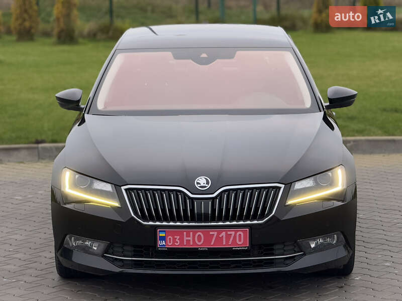 Лифтбек Skoda Superb 2017 в Луцке