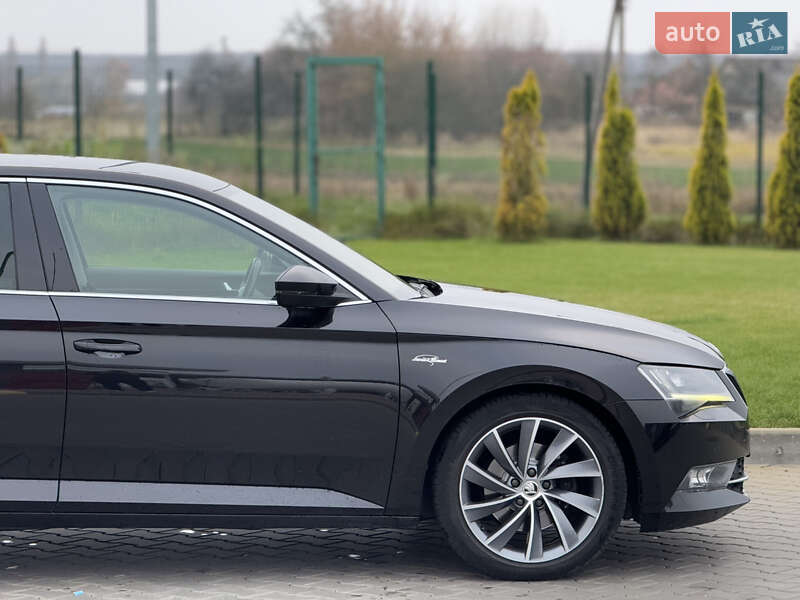 Лифтбек Skoda Superb 2017 в Луцке