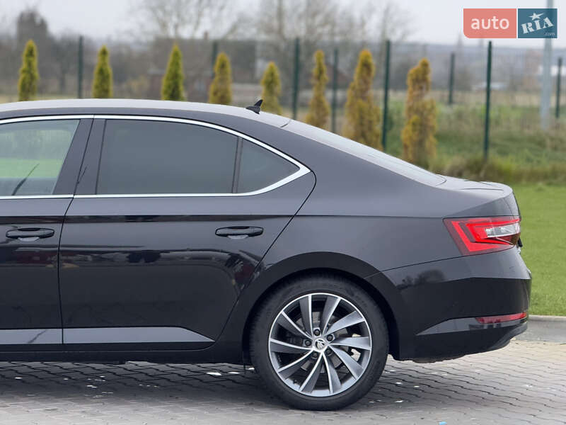 Лифтбек Skoda Superb 2017 в Луцке