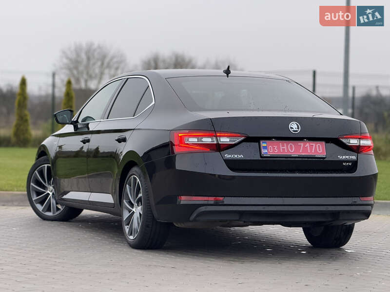 Лифтбек Skoda Superb 2017 в Луцке