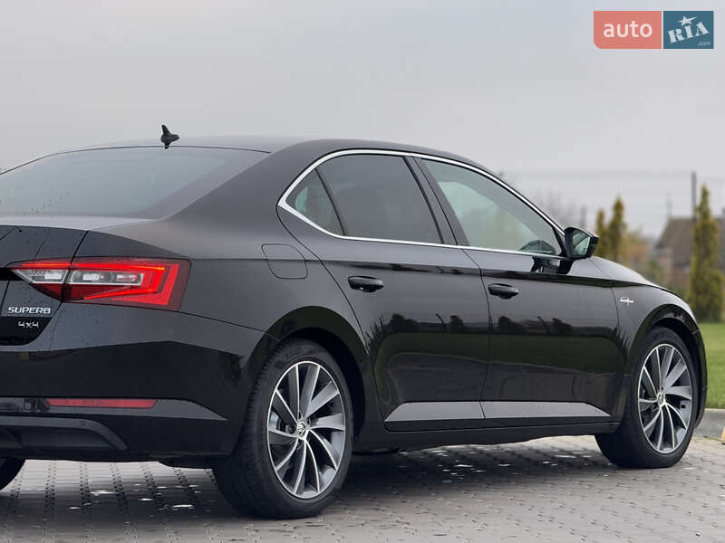 Лифтбек Skoda Superb 2017 в Луцке