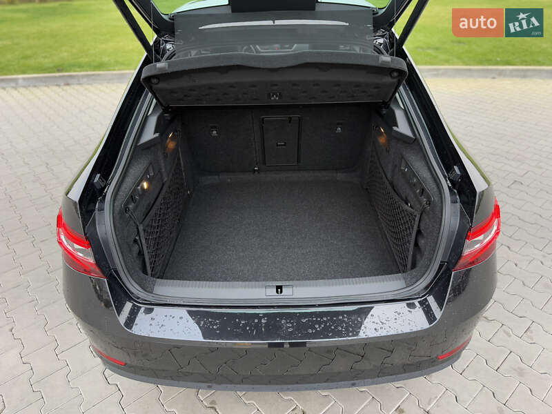 Лифтбек Skoda Superb 2017 в Луцке