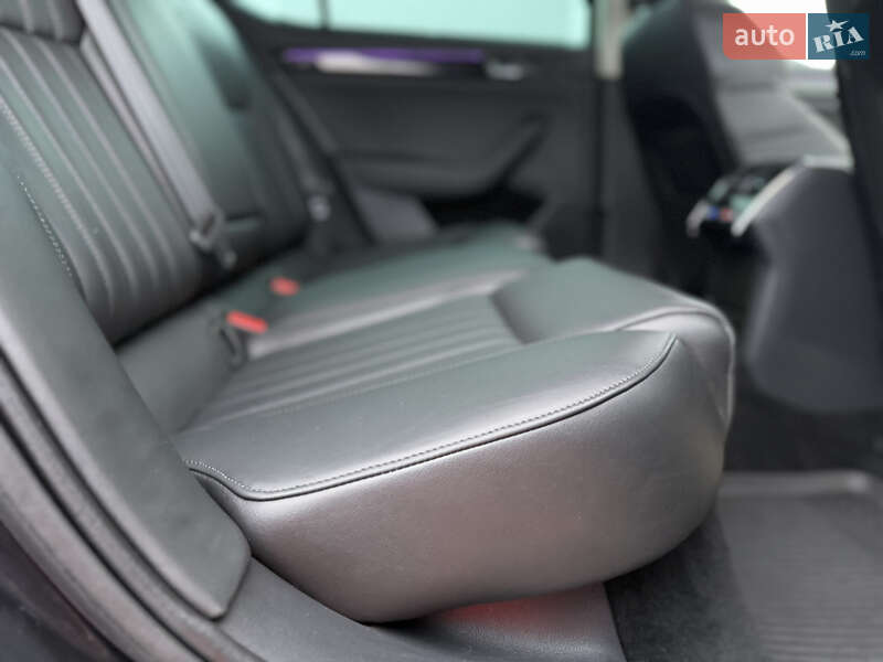 Лифтбек Skoda Superb 2017 в Луцке