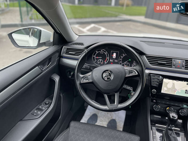 Универсал Skoda Superb 2016 в Радивилове