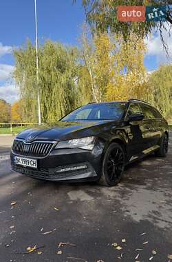 Універсал Skoda Superb 2020 в Рівному
