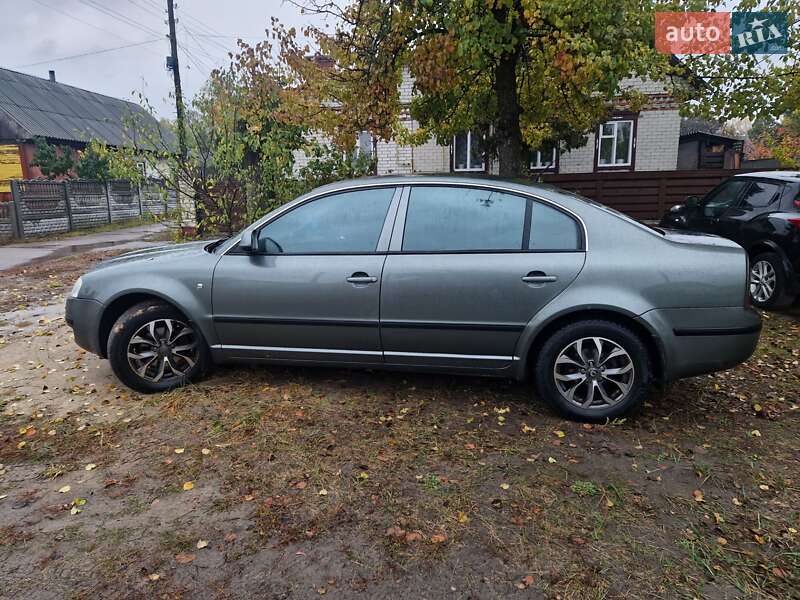 Ліфтбек Skoda Superb 2007 в Сновську