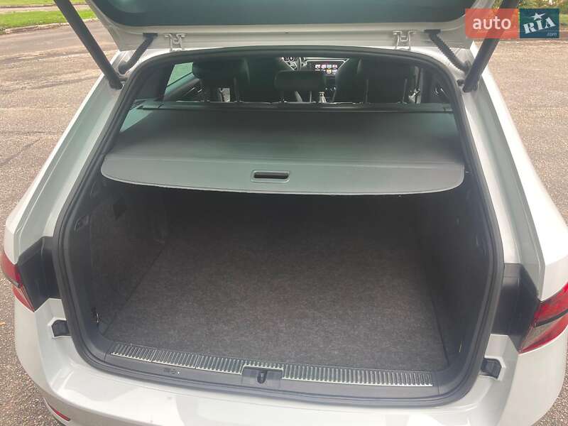 Универсал Skoda Superb 2020 в Кропивницком фото 30 Универсал Skoda Superb 2020 в Кропивницком