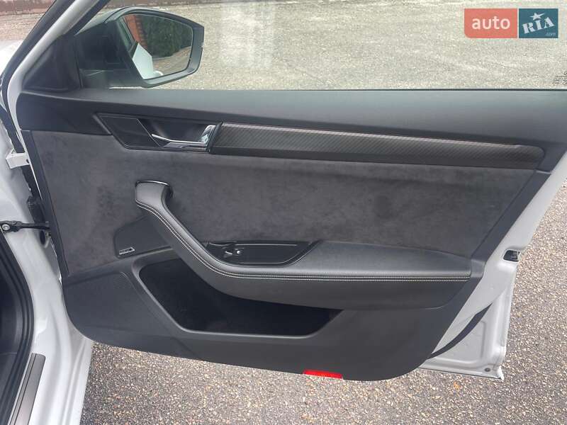 Универсал Skoda Superb 2020 в Кропивницком фото 44 Универсал Skoda Superb 2020 в Кропивницком