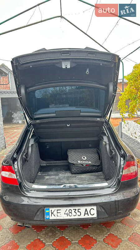 Лифтбек Skoda Superb 2012 в Кривом Роге