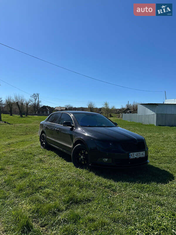 Лифтбек Skoda Superb 2012 в Кривом Роге