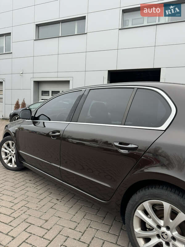 Ліфтбек Skoda Superb 2014 в Києві