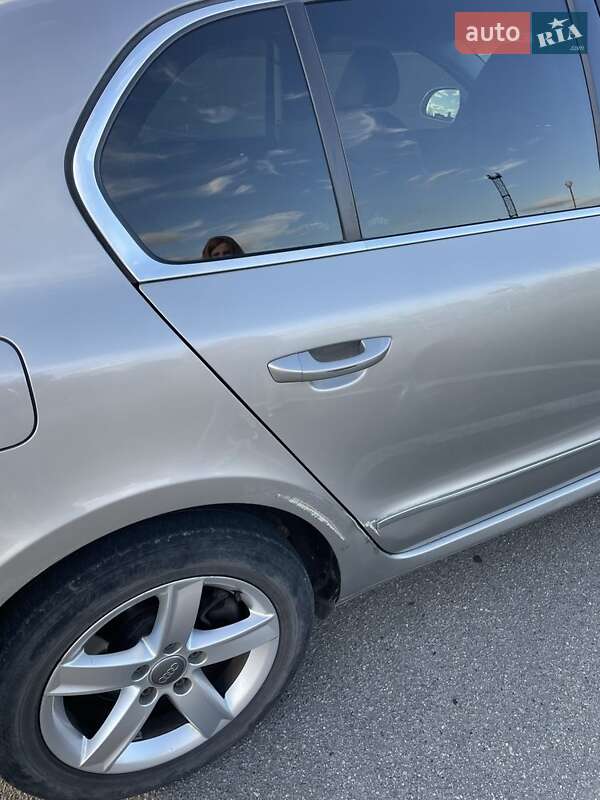 Універсал Skoda Superb 2012 в Дніпрі фото 5 Універсал Skoda Superb 2012 в Дніпрі