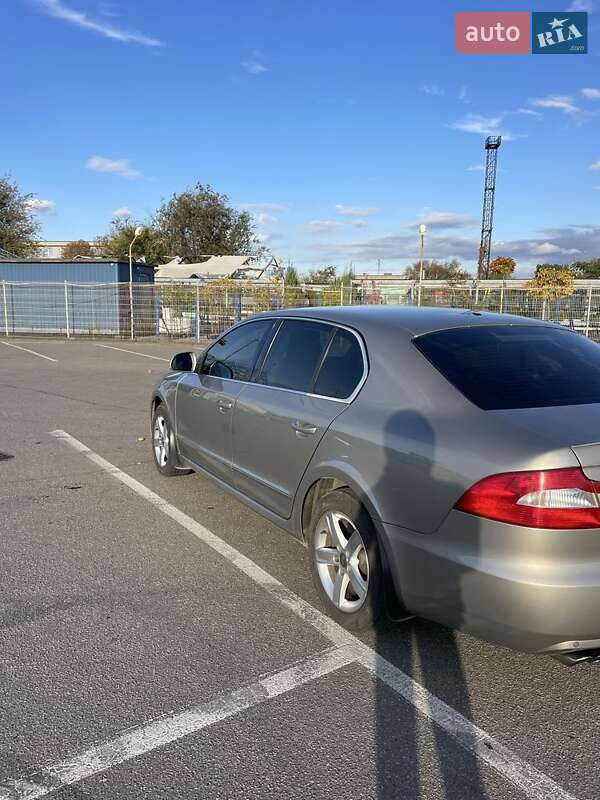 Універсал Skoda Superb 2012 в Дніпрі фото 8 Універсал Skoda Superb 2012 в Дніпрі