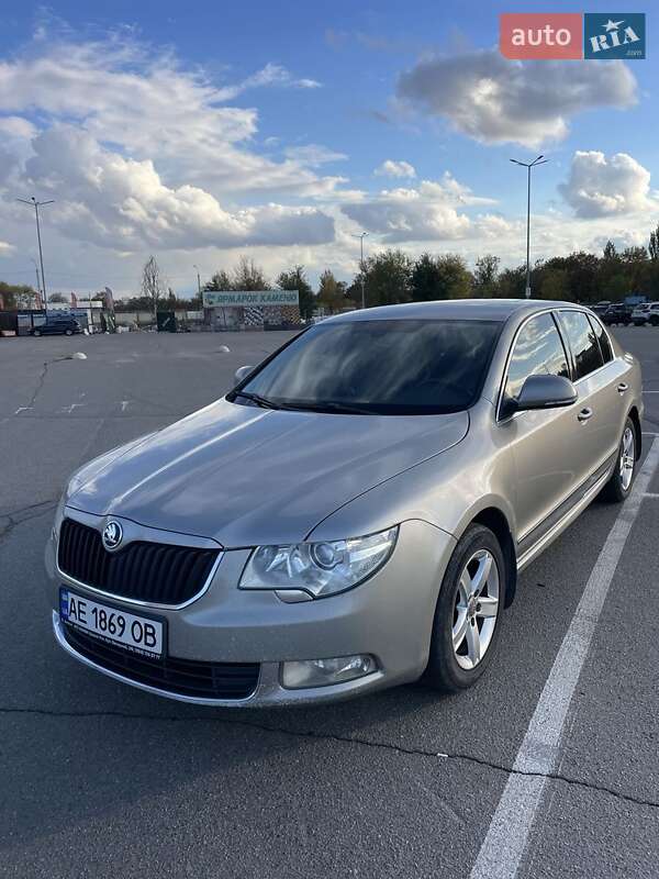 Універсал Skoda Superb 2012 в Дніпрі фото 18 Універсал Skoda Superb 2012 в Дніпрі