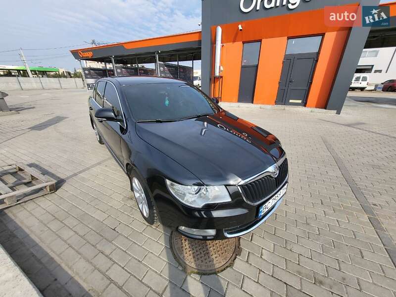 Ліфтбек Skoda Superb 2010 в Львові фото 4 Ліфтбек Skoda Superb 2010 в Львові