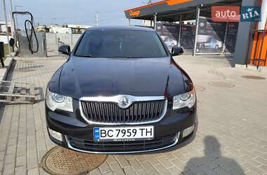 Лифтбек Skoda Superb 2010 в Львове