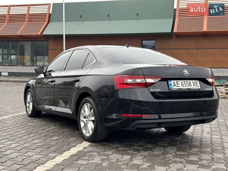 Лифтбек Skoda Superb 2016 в Кривом Роге фото 6 Лифтбек Skoda Superb 2016 в Кривом Роге
