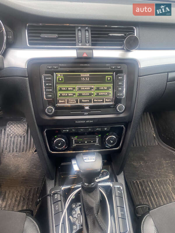 Універсал Skoda Superb 2012 в Тернополі