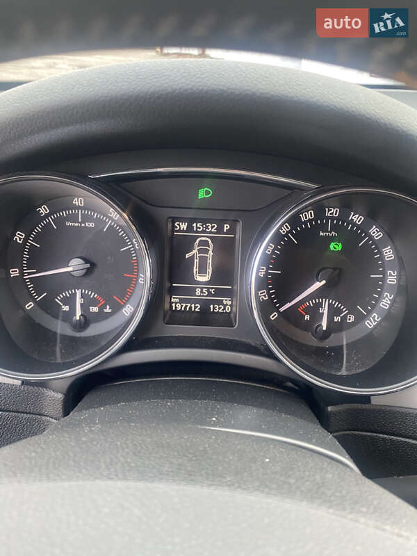 Універсал Skoda Superb 2012 в Тернополі