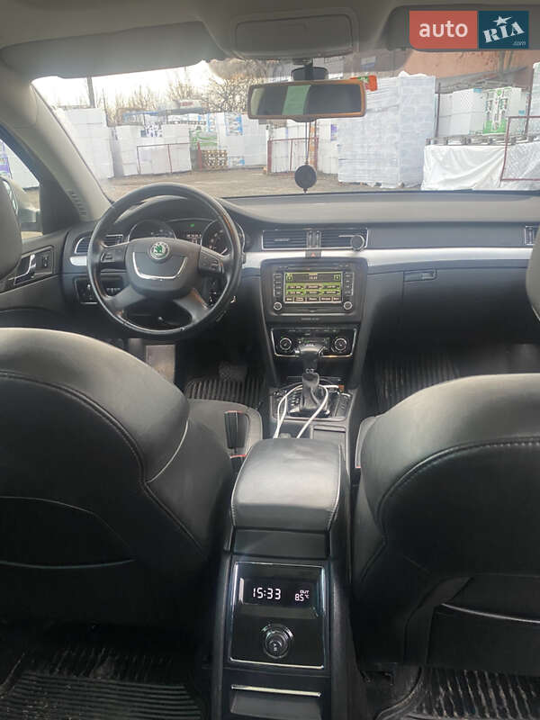 Універсал Skoda Superb 2012 в Тернополі