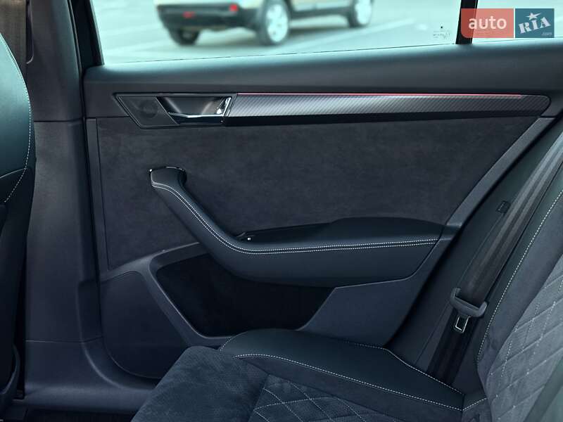Універсал Skoda Superb 2020 в Мукачевому