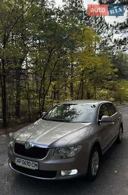 Лифтбек Skoda Superb 2013 в Запорожье