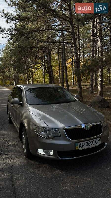 Лифтбек Skoda Superb 2013 в Запорожье