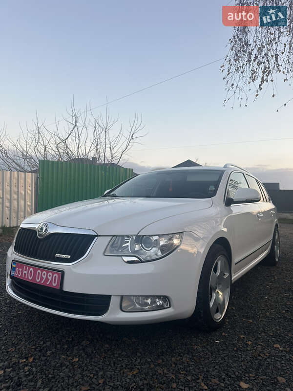 Універсал Skoda Superb 2012 в Ковелі