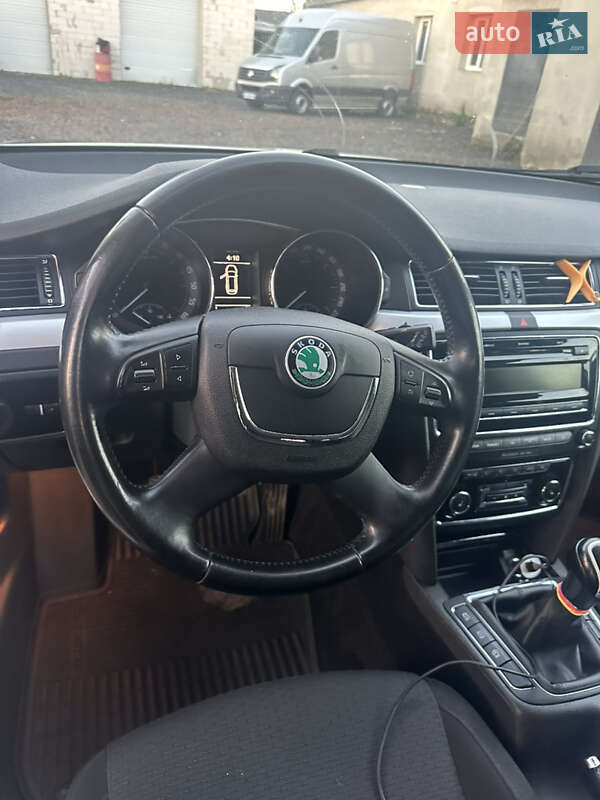 Універсал Skoda Superb 2012 в Ковелі