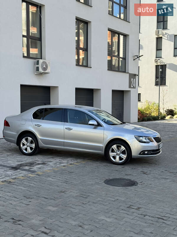 Ліфтбек Skoda Superb 2014 в Ужгороді фото 16 Ліфтбек Skoda Superb 2014 в Ужгороді
