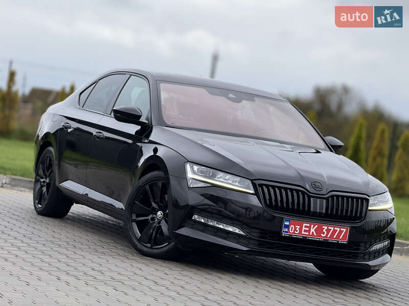 Лифтбек Skoda Superb 2021 в Луцке