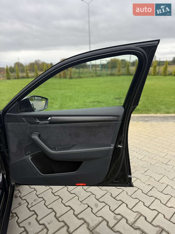 Лифтбек Skoda Superb 2021 в Луцке